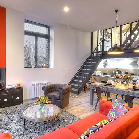 Academy's Loft 아파트 *